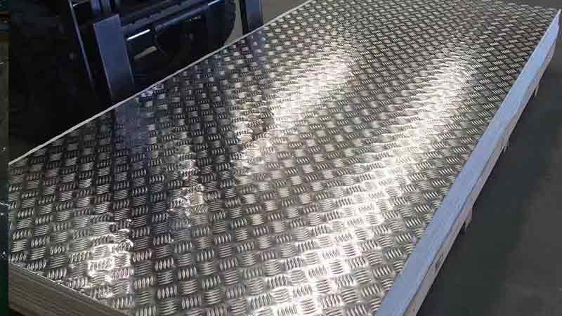 2021年5052防滑鋁板價格表(圖2) 未標題-1-恢復的234123.jpg